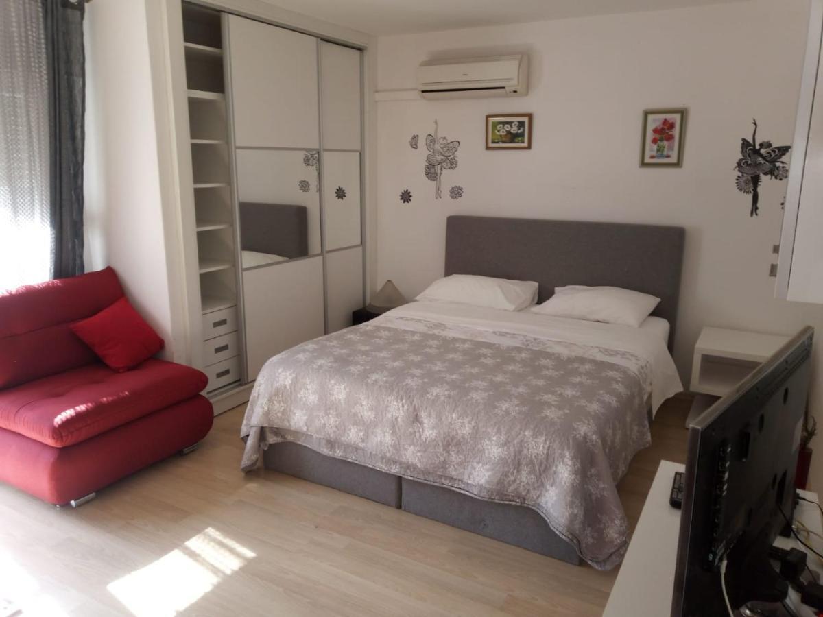 Studio Apt. Downtown سبليت المظهر الخارجي الصورة