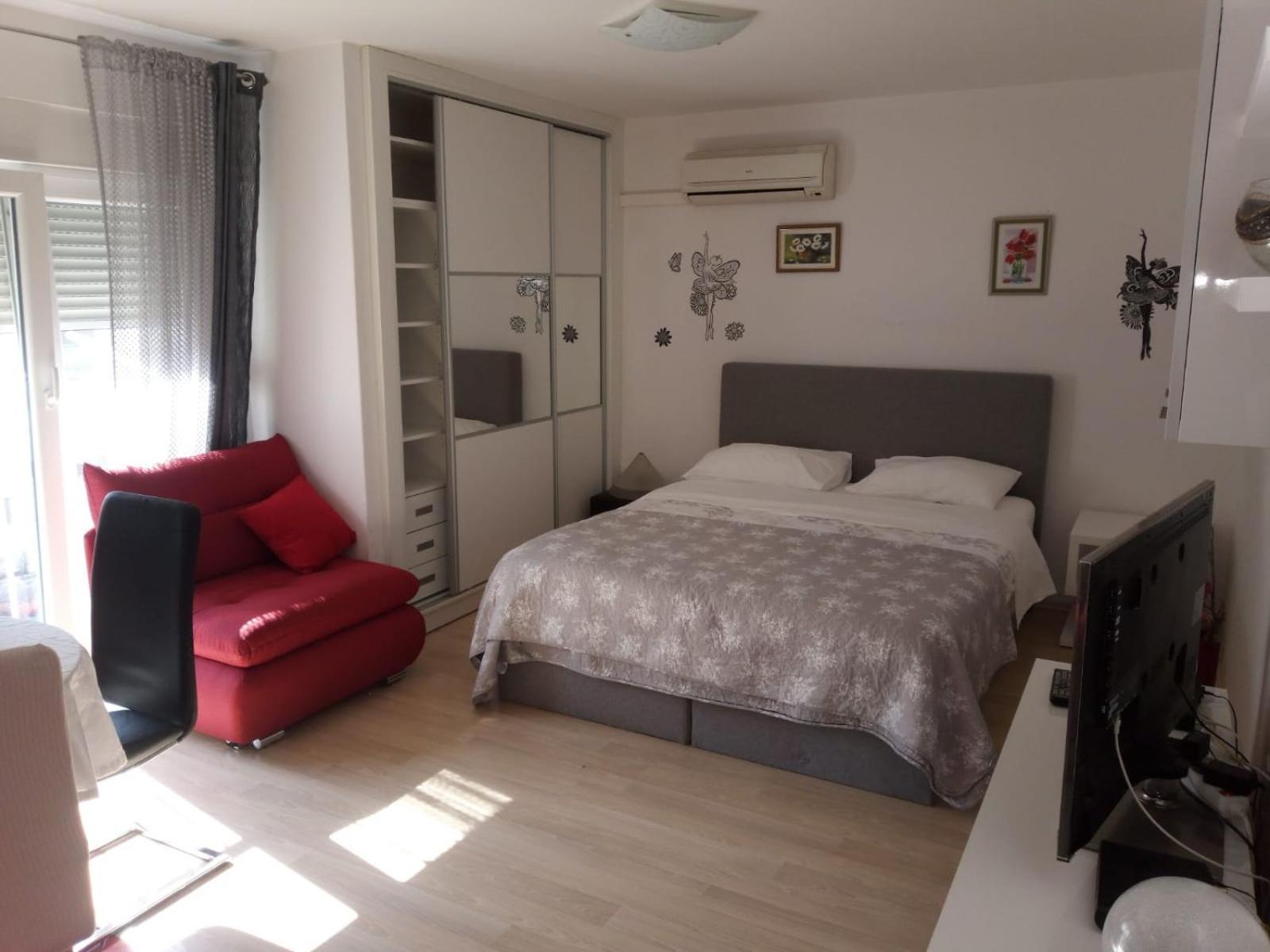 Studio Apt. Downtown سبليت المظهر الخارجي الصورة