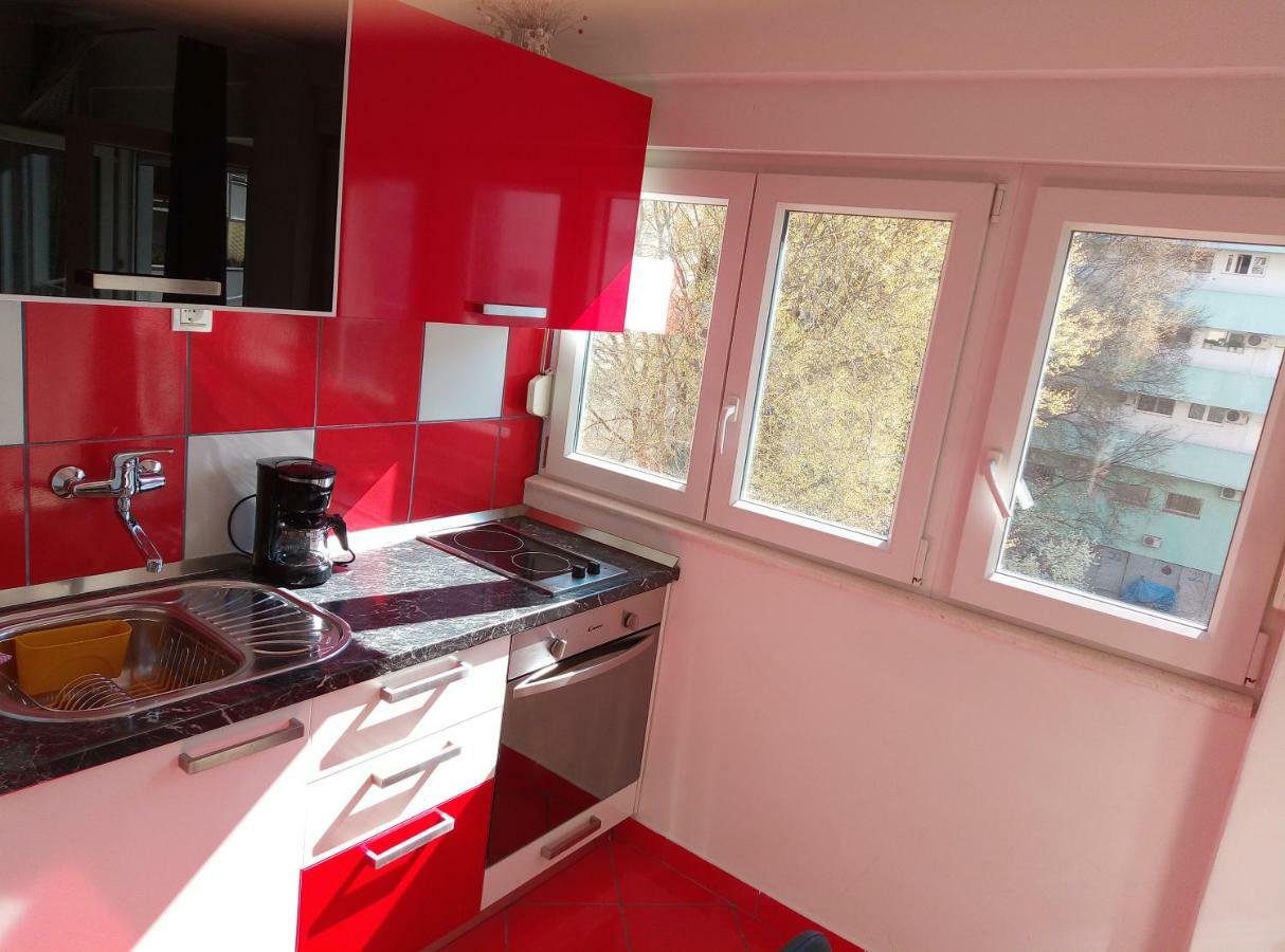 Studio Apt. Downtown سبليت المظهر الخارجي الصورة